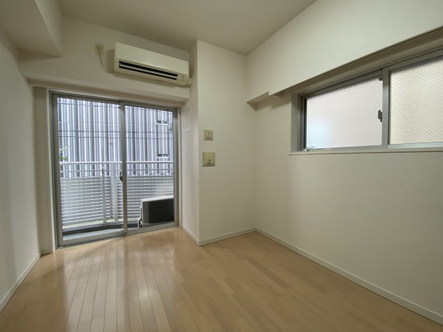 AXAS板橋本町IIIの居間写真