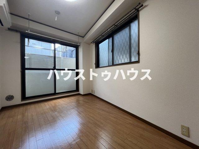 ＪＲ埼京線 十条駅 徒歩7分 3階建 築25年の居間写真