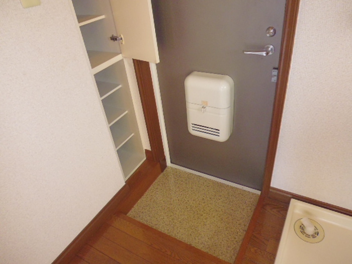 ハイツKの玄関写真