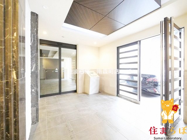 地下鉄谷町線 南森町駅 徒歩2分 10階建 築17年の外観写真