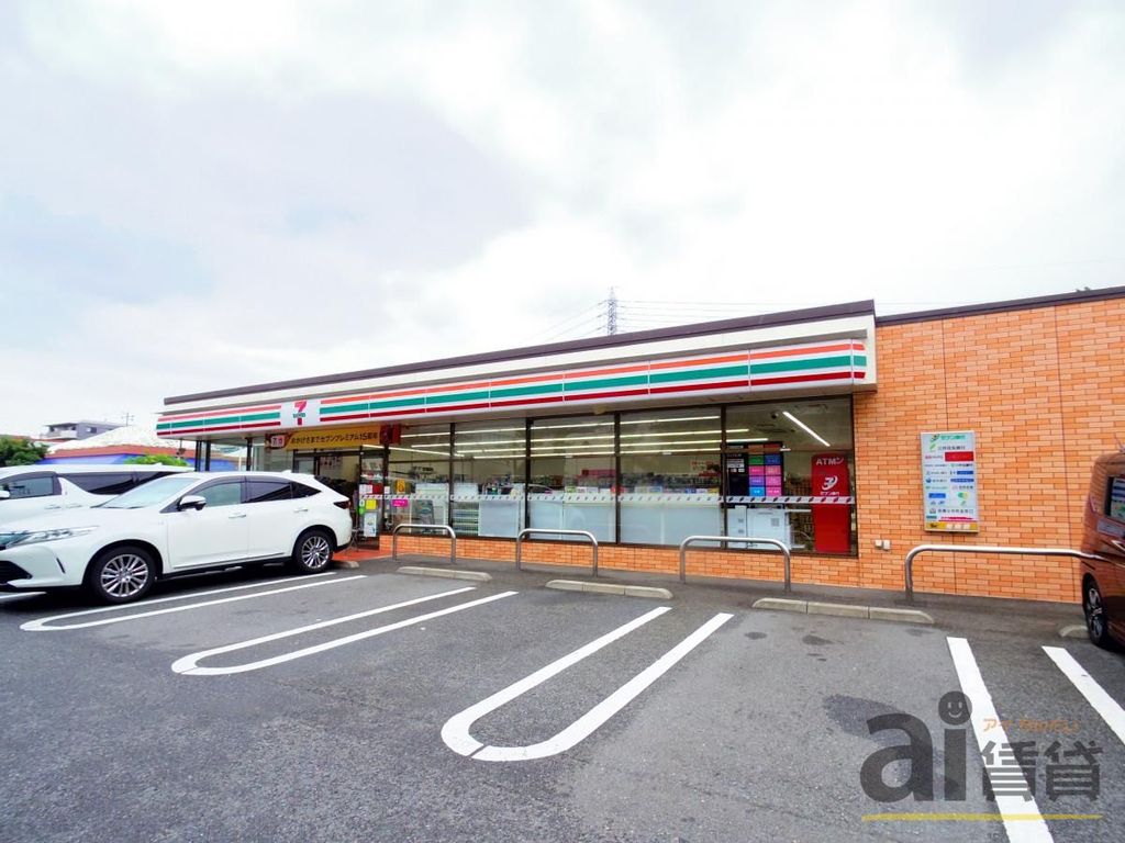 コンビニ　セブンイレブン国立さくら通り店（コンビニ）まで720m