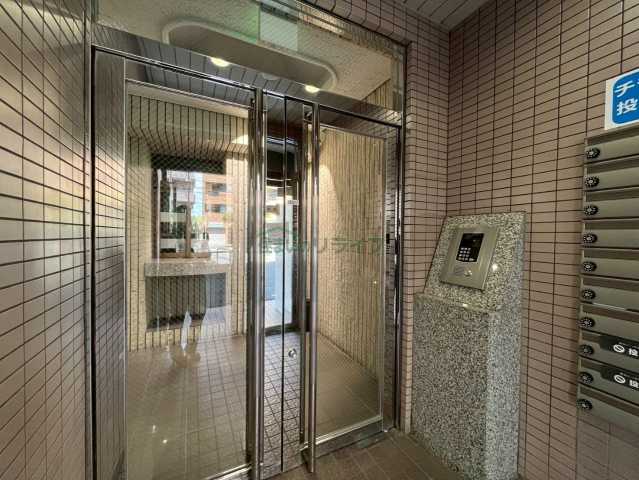 エントランス　リーノ新宿若松町