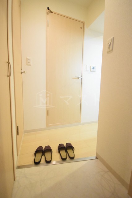 アーバンフラッツ心斎橋の玄関写真