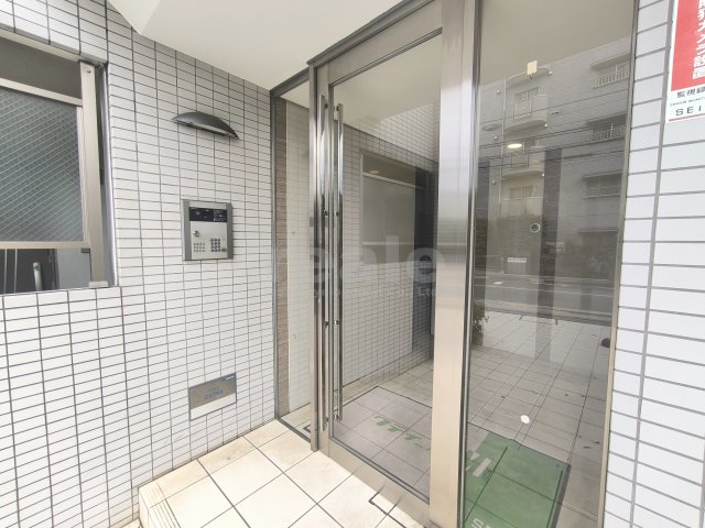 ＪＲ中央線 三鷹駅 バス乗車時間：12分 最寄りバス停で下車 徒歩1分 5階建 築20年の外観写真