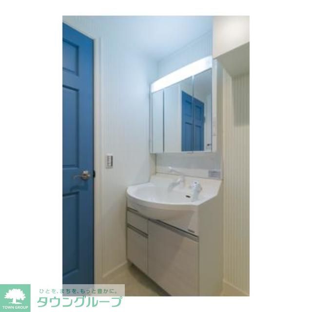 洗面設備　※写真は同タイプ住戸です。