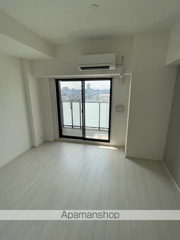SーRESIDENCE平安通の居間写真