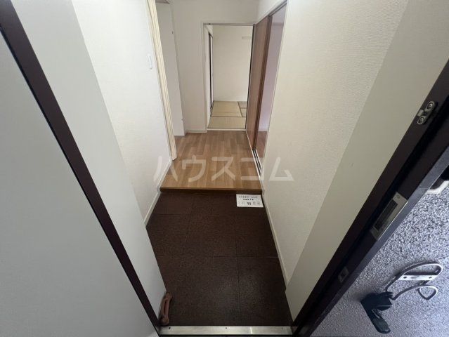 稲毛ハイツA棟の玄関写真