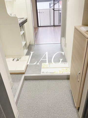 玄関　玄関です。
