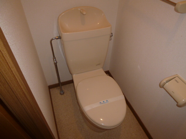 ＪＲ本四備讃線 上の町駅 徒歩10分 2階建 築27年のトイレ写真
