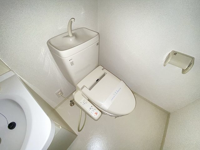 ライフデザイン三宮東のトイレ写真