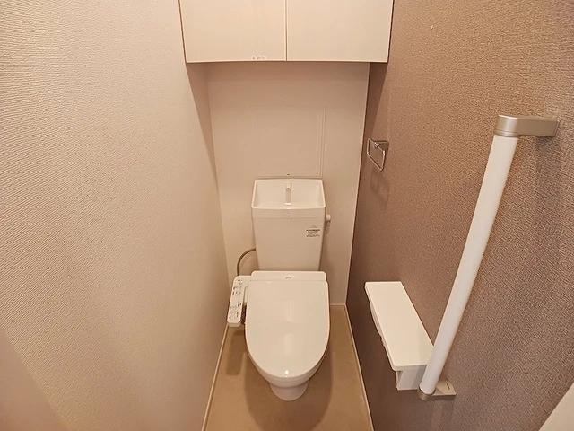 ＪＲ鹿児島本線 水巻駅 徒歩8分 2階建 築1年のトイレ写真