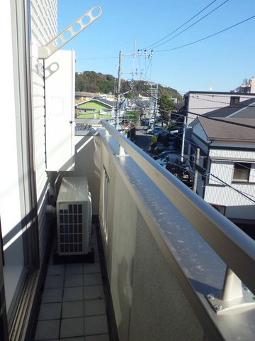 バルコニー　最上階南東向きで日当りの良いバルコニー