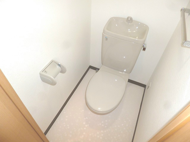 トイレ　※別部屋のお写真になります