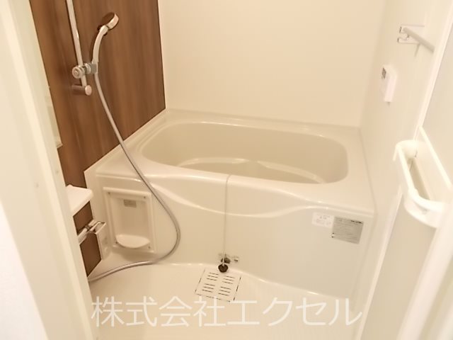 バス・シャワールーム　追い焚き機能付の浴室です。