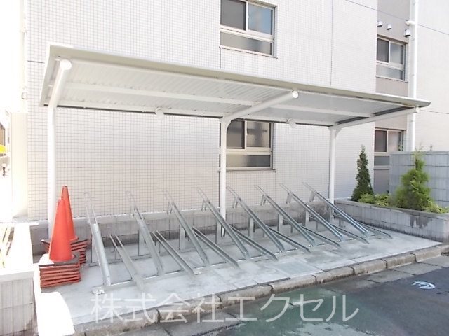 その他共有部分　屋根付の駐輪場です。