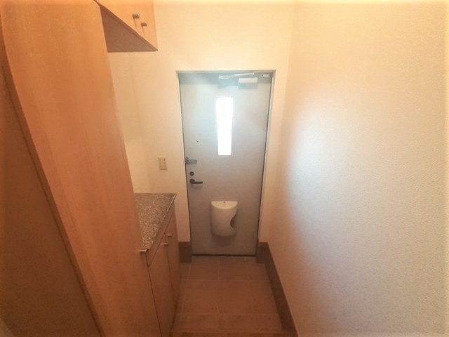 玄関　収納もある玄関です
