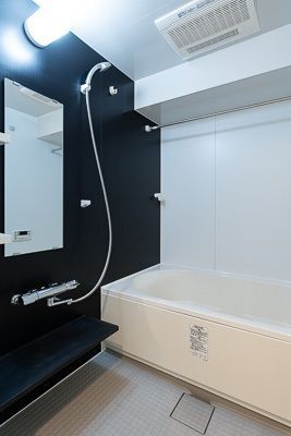 バス・シャワールーム　追焚機能　浴室乾燥機