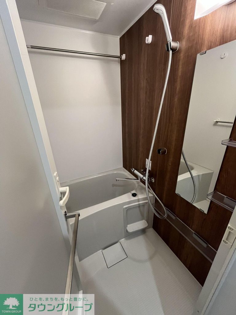 バス・シャワールーム　※部屋ごとに内装が異なる場合がございます。