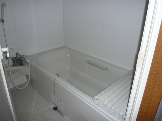 バス・シャワールーム　追い焚きバス