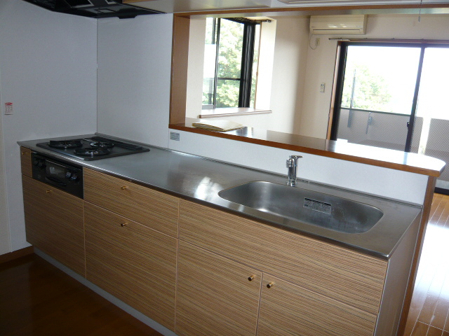 キッチン　対面システムキッチン