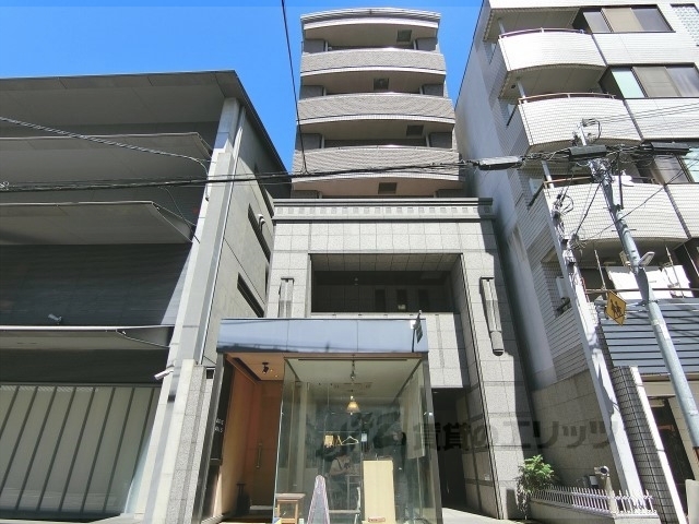 京都市中京区福長町のマンションの建物外観