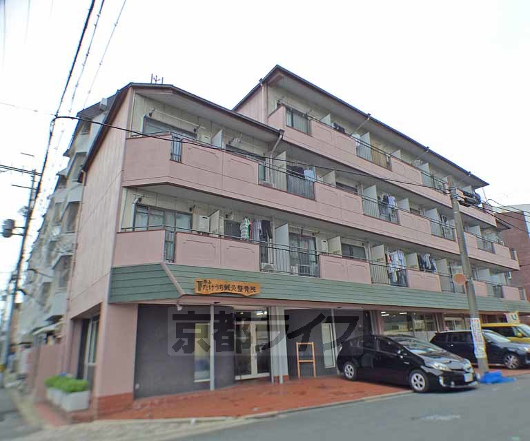 京都市左京区一乗寺西水干町のマンションの建物外観