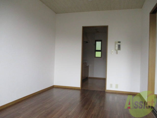 居室・リビング　明るいお部屋です。