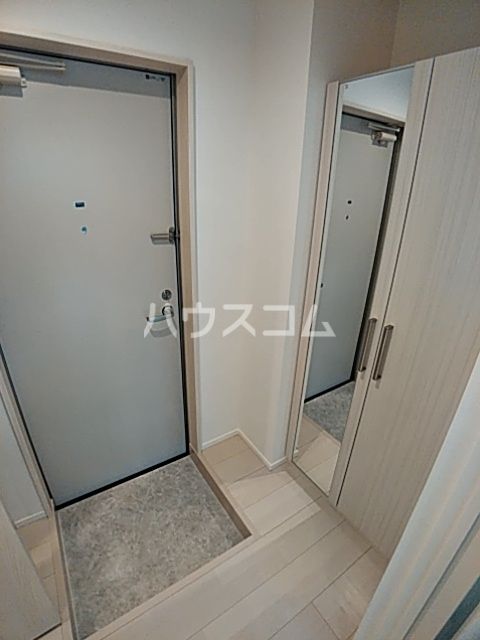 【名古屋市西区児玉のアパートの玄関】