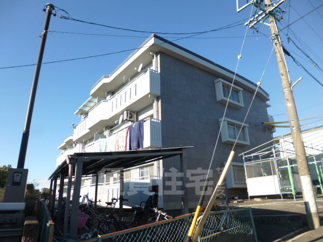 名古屋市瑞穂区彌富町のマンションの建物外観