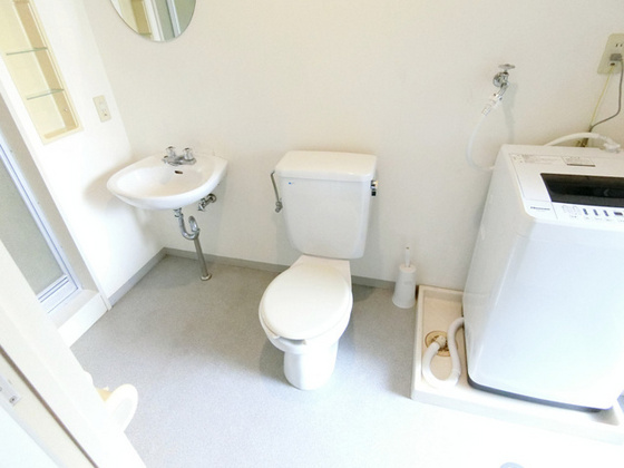 トイレ　※他部屋の写真です。