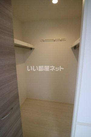 【岩出市中黒のアパートの収納】