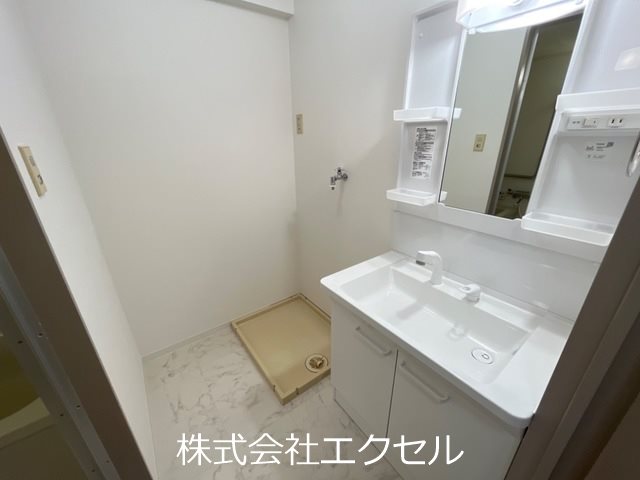 【八王子市松木のマンションの洗面設備】