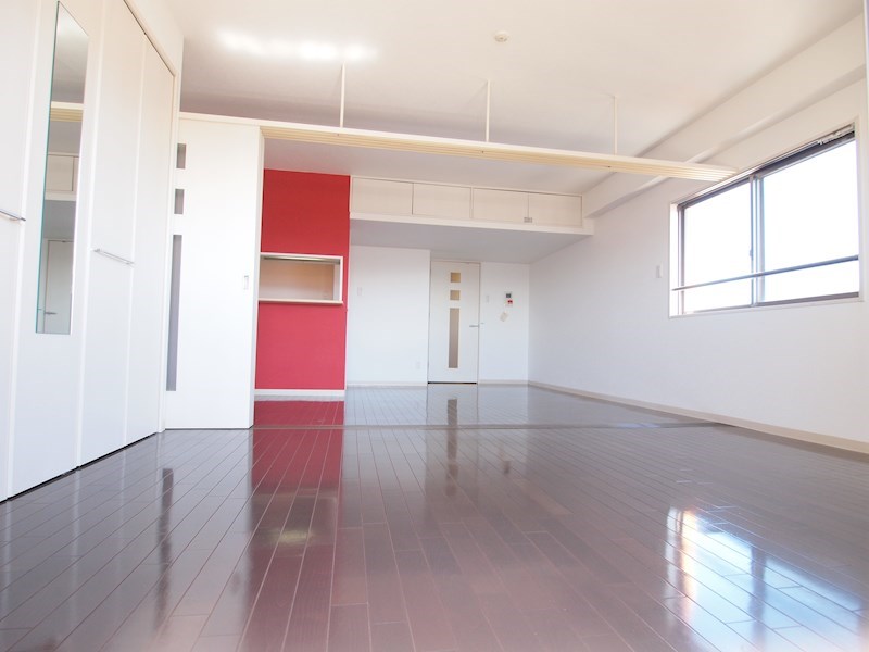 その他　角部屋★窓が大きく明るいお部屋です。