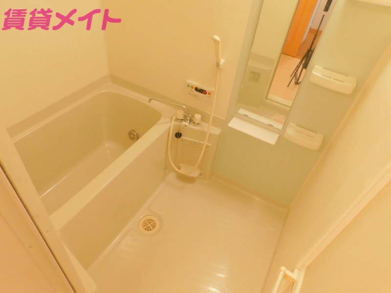 バス・シャワールーム　別部屋参考写真です