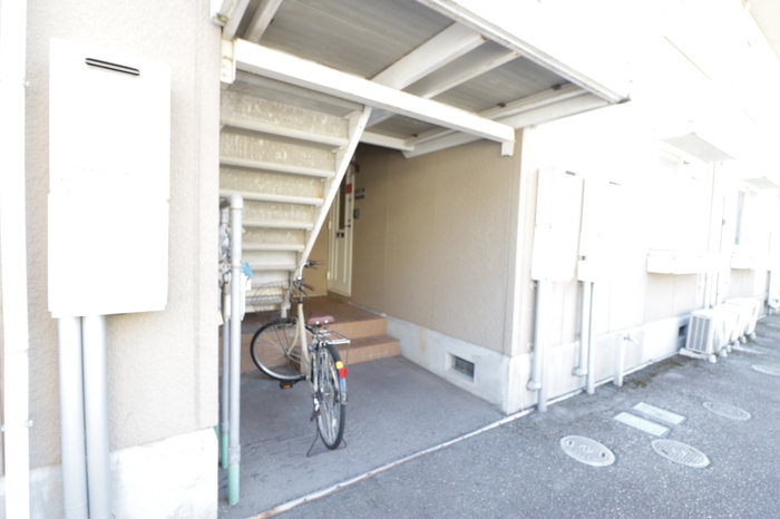 エントランス　清潔なエントランスです