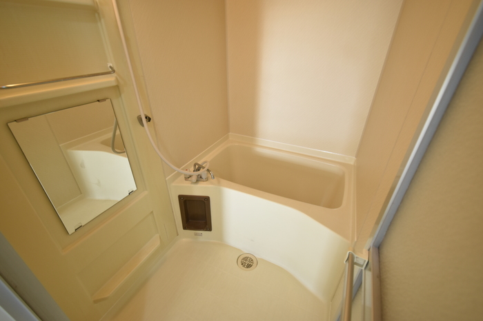 バス・シャワールーム　ゆったり過ごせるお風呂です