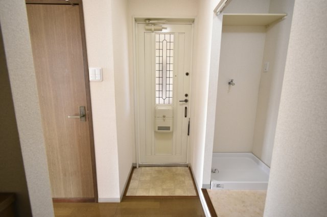 玄関　シンプルで使いやすい玄関です