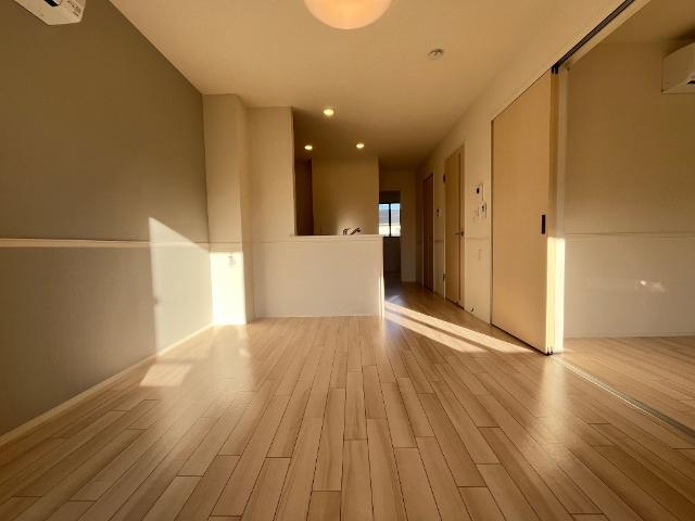 居室・リビング　リビング