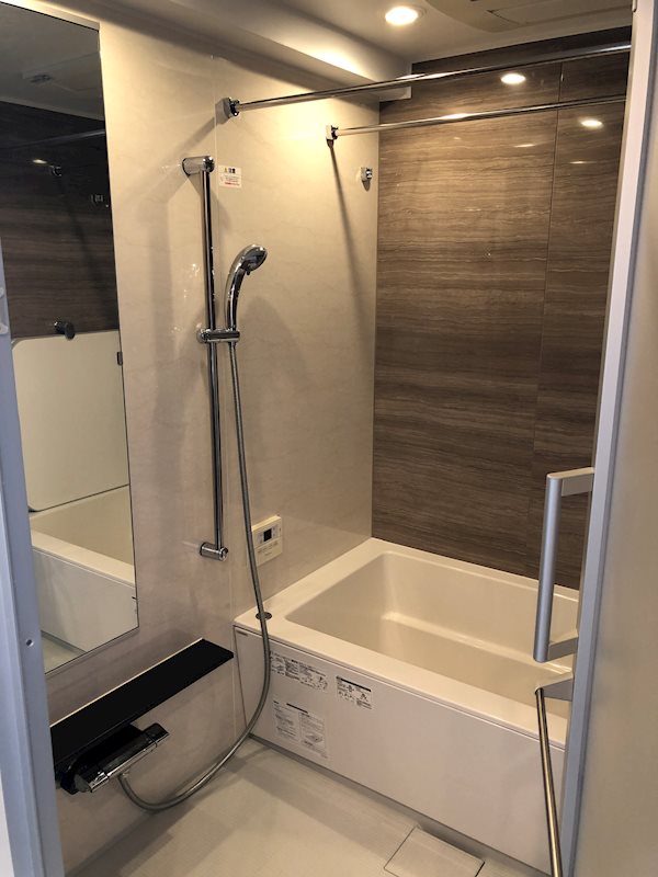 バス・シャワールーム　バス