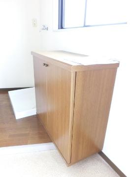 英陽ビル　玄関　シューズＢＯＸ
