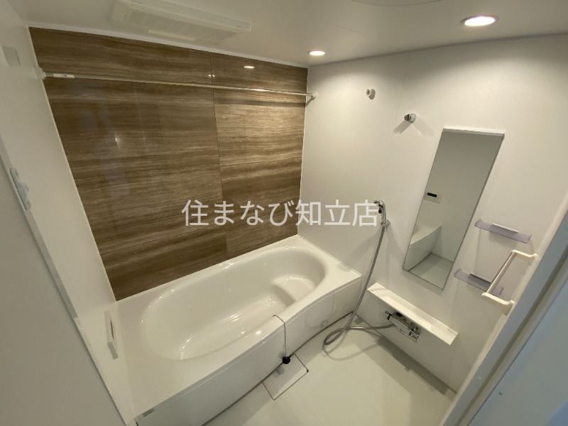 バス・シャワールーム　同型別部屋写真