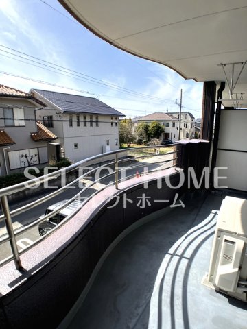 バルコニー　陽当たり良好なバルコニーです 同型タイプ