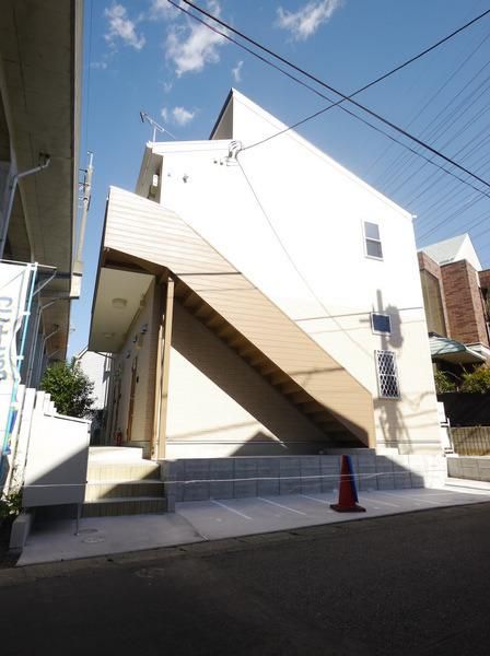 建物外観　★ロフト付き物件★