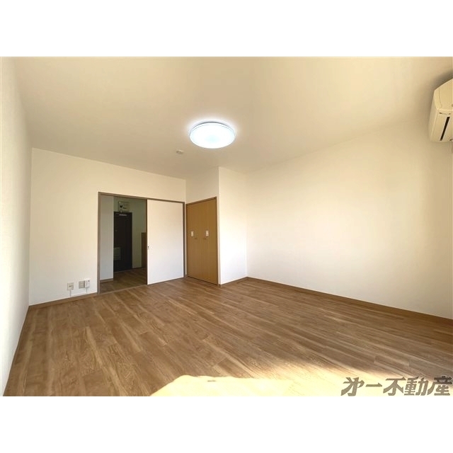 建物外観　洋室