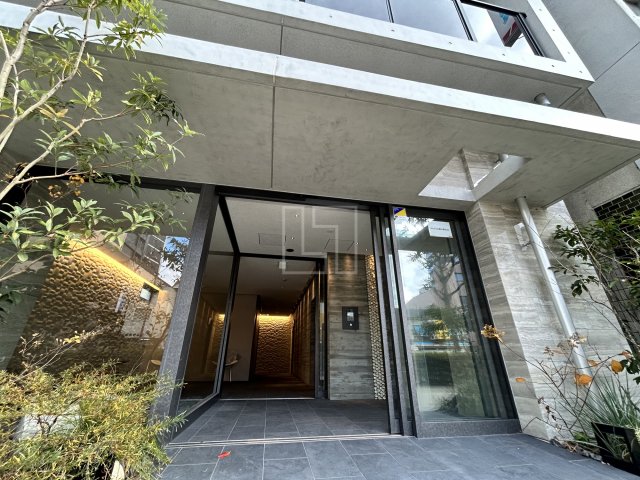 エントランス　ファーストフィオーレ九条III　エントランス