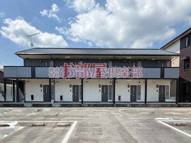 建物外観　落ち着いた雰囲気の外観です