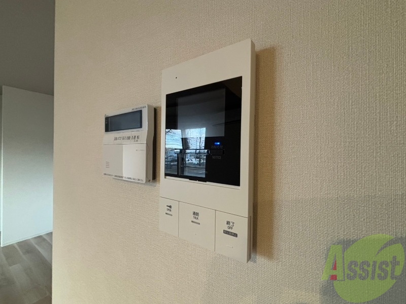 セキュリティ　ＴＶモニター付インターホンです。来客者の顔が見えるので安心！