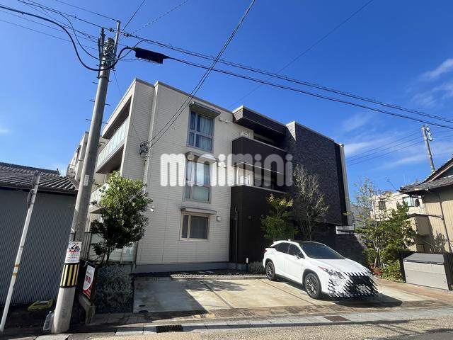 建物外観　積水ハウスのシャーメゾンです。