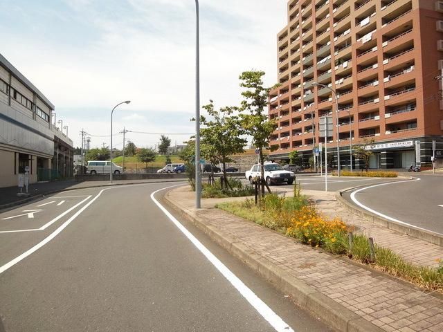 その他　松飛台駅前ロータリー（その他）まで80m
