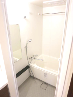 バス・シャワールーム　お風呂で日々の疲れを落としましょう